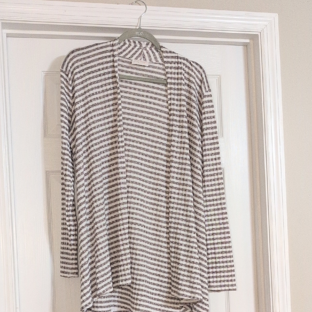 Discount Divas Designs Striped Cardigan - Gray and White